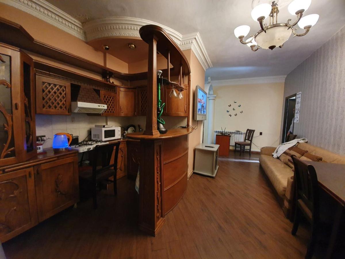 Crystal Villa Hotel Erévan Extérieur photo