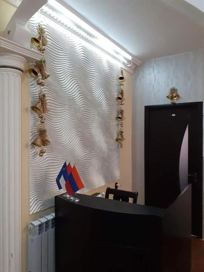 Crystal Villa Hotel Erévan Extérieur photo